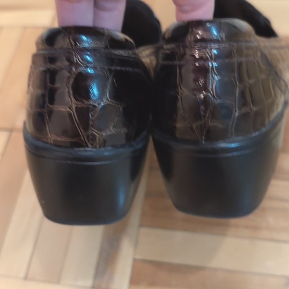 Clarks bendables croc shoes size 6.5M - Picture 5 of 8